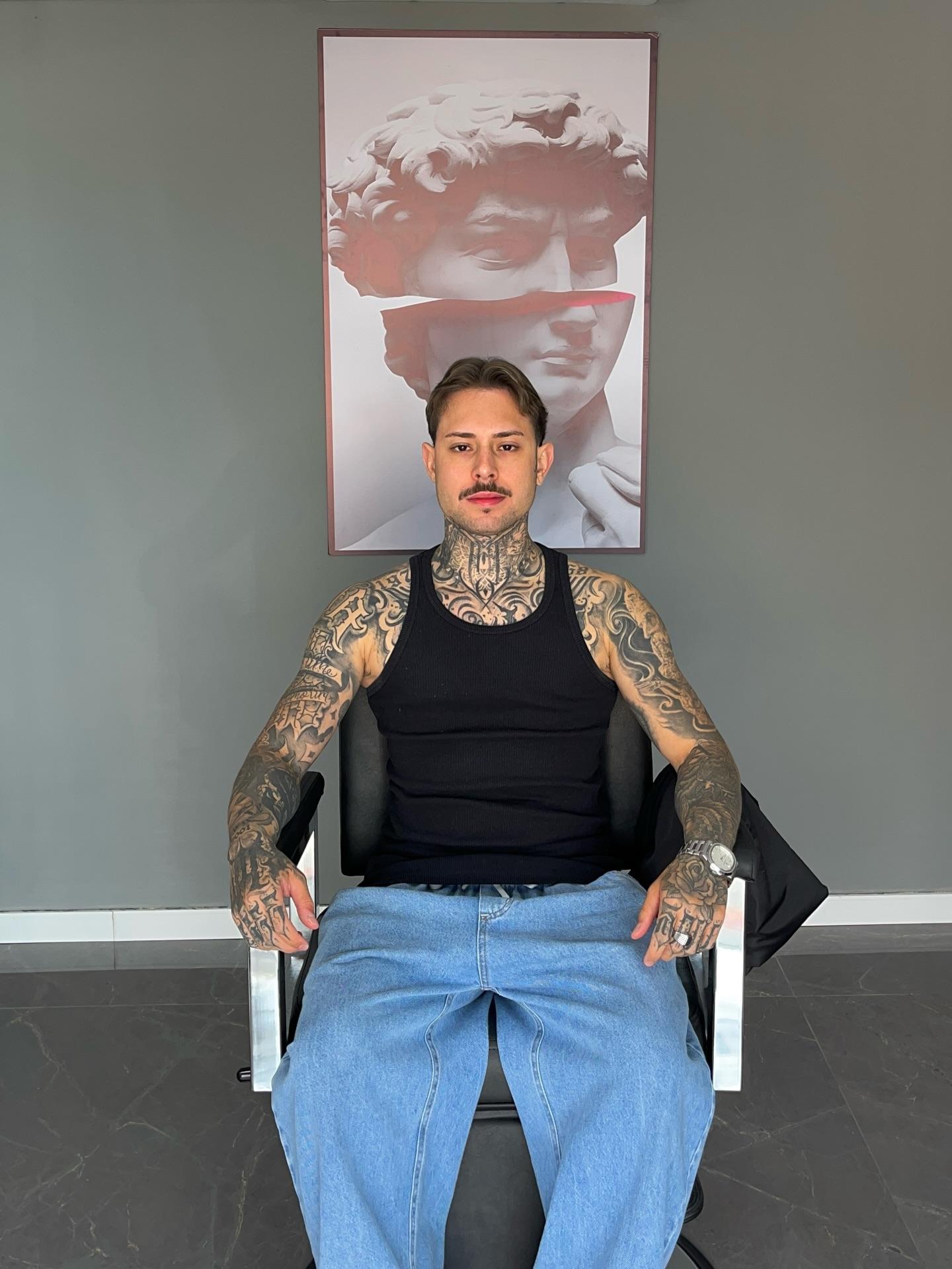 Alexandre Fantin, o Xande, na The Line Barbearia